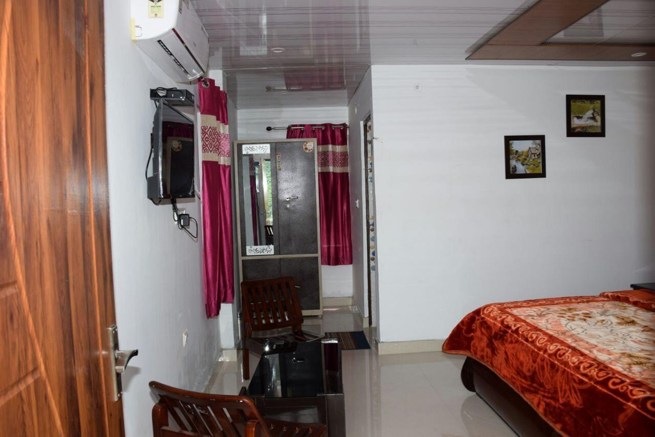 V Resorts Brv Resort Мусори Екстериор снимка