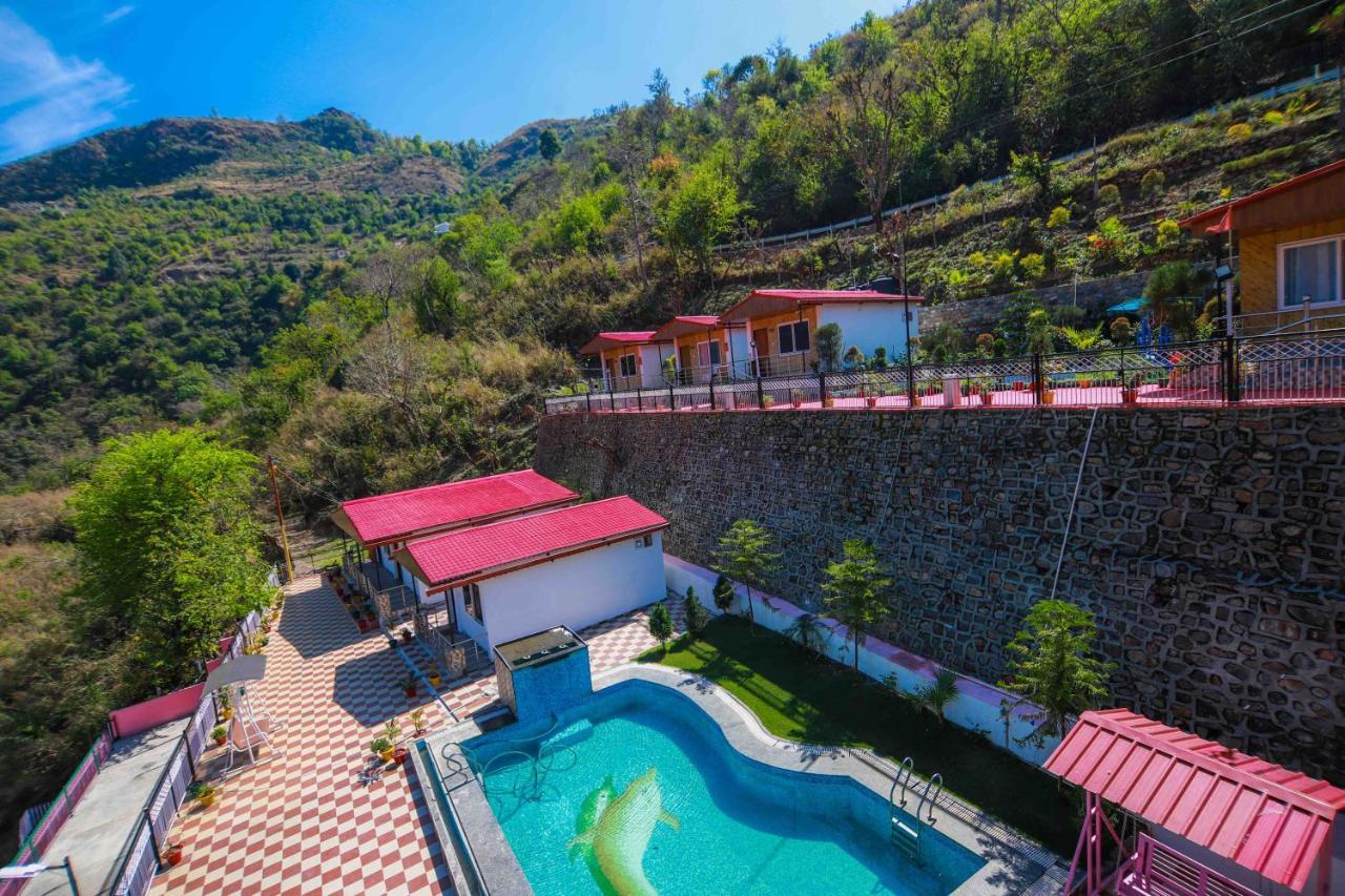 V Resorts Brv Resort Мусори Екстериор снимка