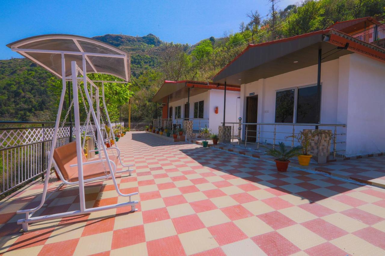 V Resorts Brv Resort Мусори Екстериор снимка