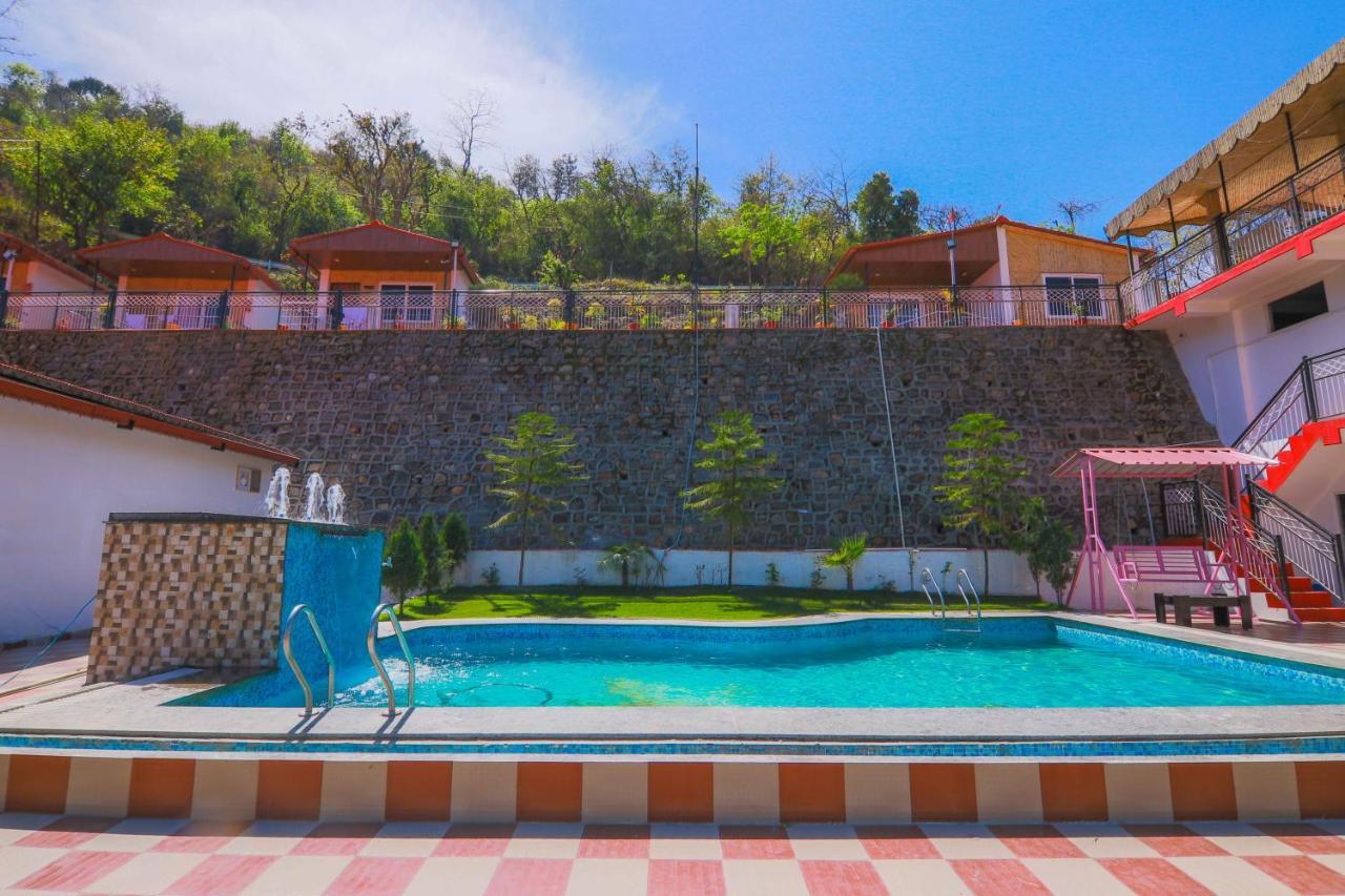 V Resorts Brv Resort Мусори Екстериор снимка