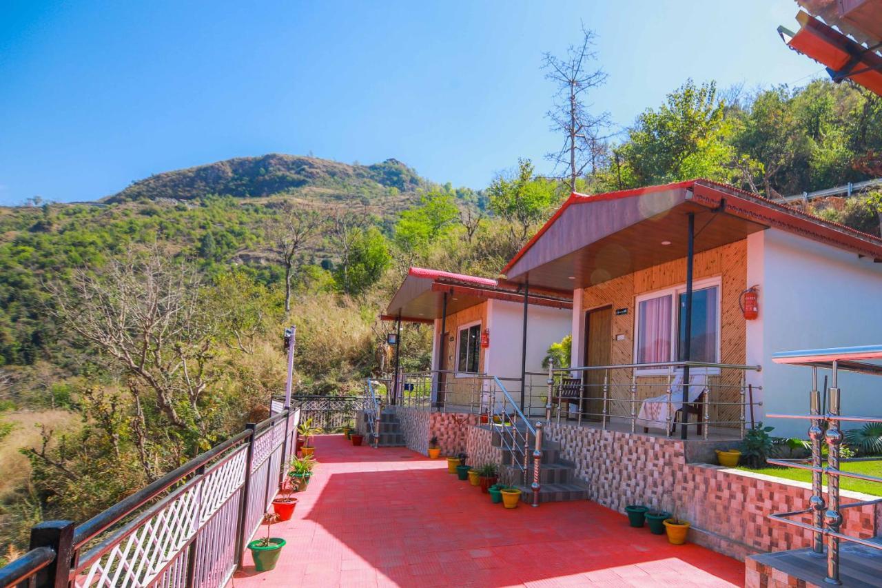 V Resorts Brv Resort Мусори Екстериор снимка